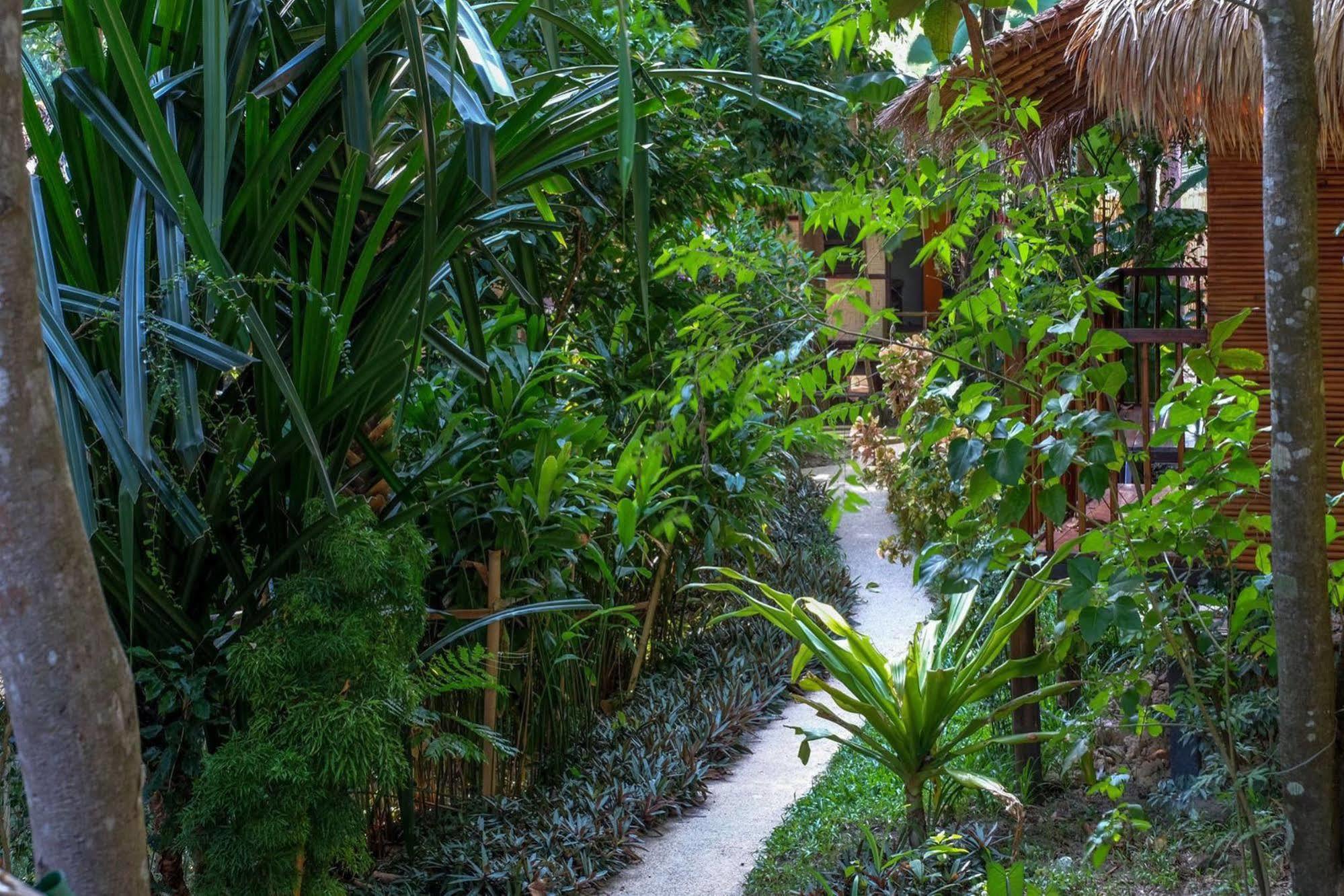 Gecko Lipe Resort Exterior photo